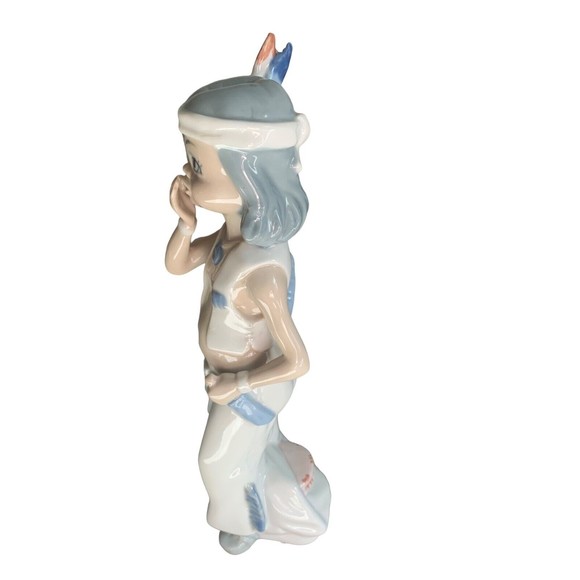 CASADES GIRL SMILING W / ARROWS & KNIFE PORCELAIN FIGURINE 8.5” TALL EUC - Picture 7 of 9